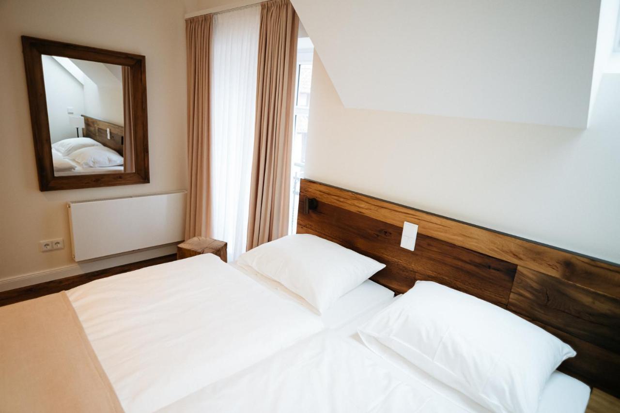 Zum Muehlenteich Hotel Bassum Bagian luar foto