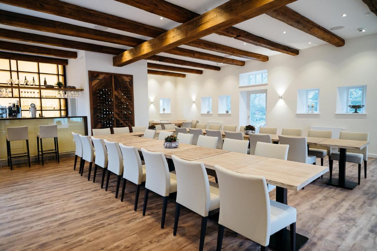 Zum Muehlenteich Hotel Bassum Bagian luar foto