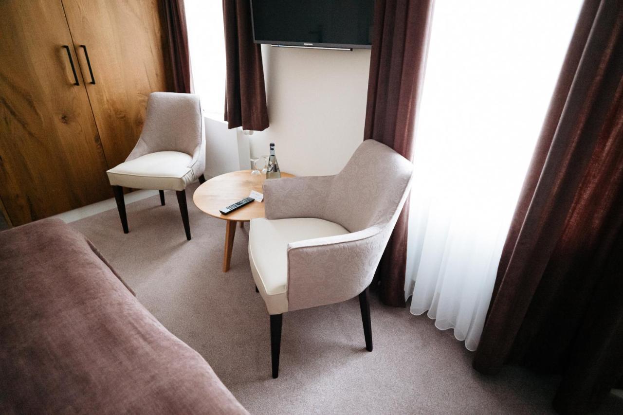 Zum Muehlenteich Hotel Bassum Bagian luar foto